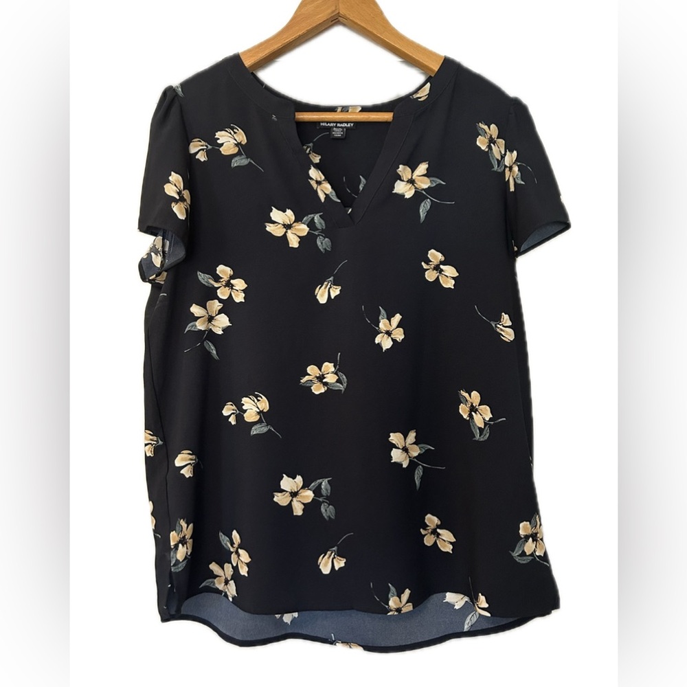Hilary Radley Floral Blouse. Size M. - Picture 3 of 8